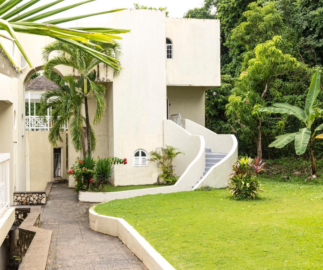 Pampered In Paradise Near Ian Fleming Airport Ocj Ocho Rios Eksteriør bilde